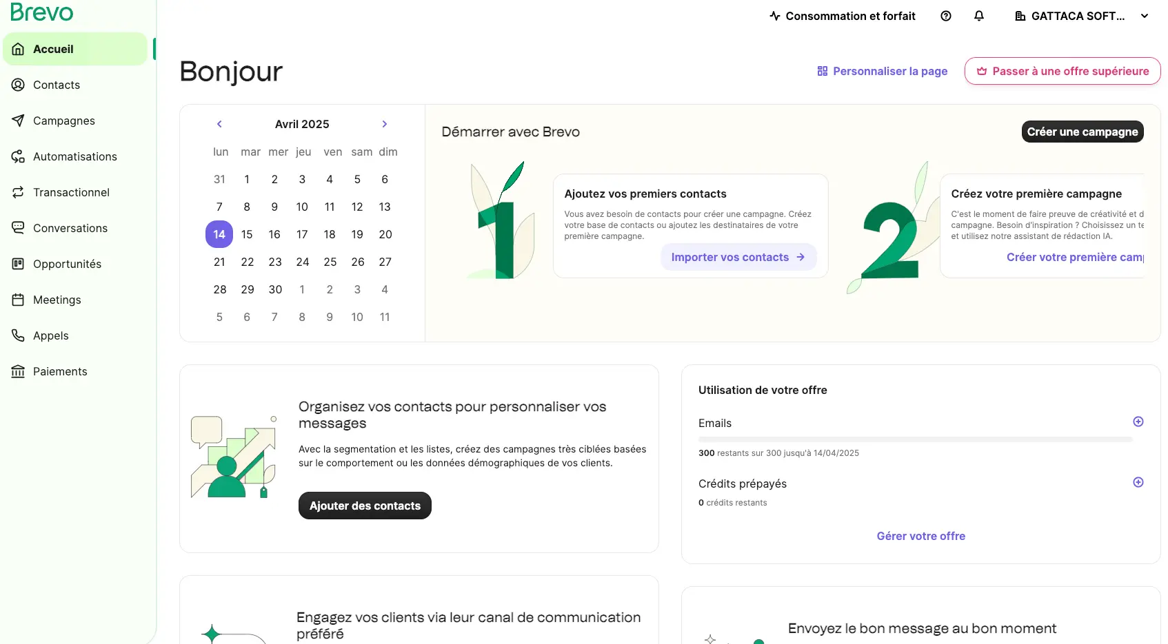 Interface utilisateur d’un logiciel d’emailing avec options de segmentation, création de campagne et import de contacts.